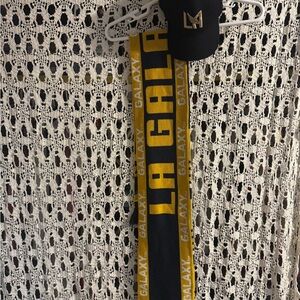 LA Galaxy Scarf and Cap Set